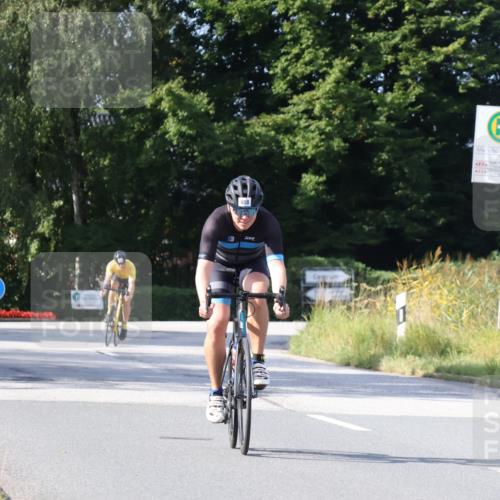 25.08.2024 - Elbe Triathlon Hamburg Fuchs,  Jonas http://msf.ph/oto/6873295 25.08.2024 10:35:28 Radfahren 557, 658, 583 meine-sportfotos.de