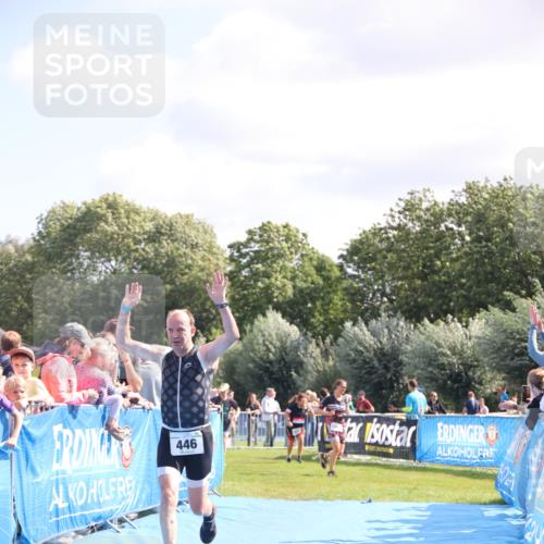 25.08.2024 - Elbe Triathlon Hamburg H.Heesch http://msf.ph/oto/6873299 25.08.2024 11:37:59 Ziel 446, 1462 meine-sportfotos.de