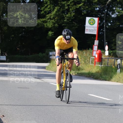 25.08.2024 - Elbe Triathlon Hamburg Fuchs,  Jonas http://msf.ph/oto/6873315 25.08.2024 10:35:32 Radfahren 658, 583 meine-sportfotos.de