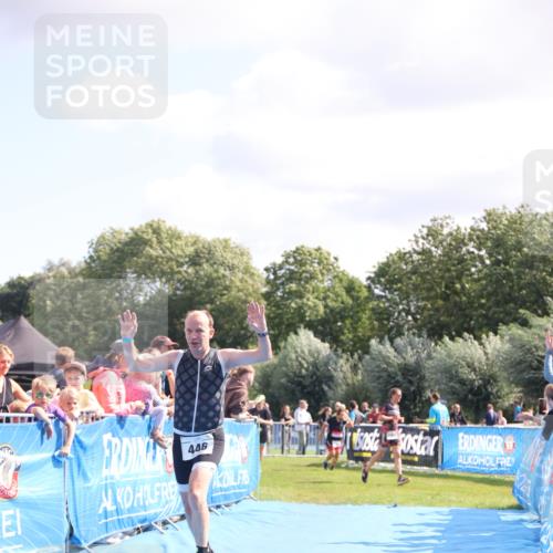 25.08.2024 - Elbe Triathlon Hamburg H.Heesch http://msf.ph/oto/6873325 25.08.2024 11:37:59 Ziel 446, 1462 meine-sportfotos.de