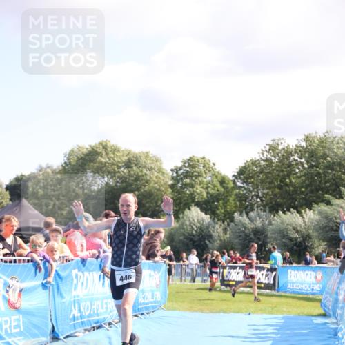 25.08.2024 - Elbe Triathlon Hamburg H.Heesch http://msf.ph/oto/6873332 25.08.2024 11:37:59 Ziel 446, 1462 meine-sportfotos.de