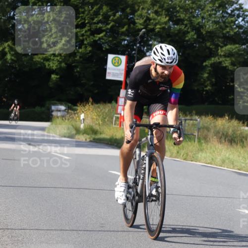 25.08.2024 - Elbe Triathlon Hamburg Fuchs,  Jonas http://msf.ph/oto/6873352 25.08.2024 10:35:46 Radfahren 659, 543, 1500 meine-sportfotos.de