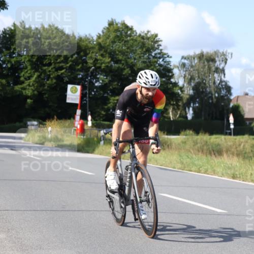25.08.2024 - Elbe Triathlon Hamburg Fuchs,  Jonas http://msf.ph/oto/6873355 25.08.2024 10:35:46 Radfahren 659, 543, 1500 meine-sportfotos.de