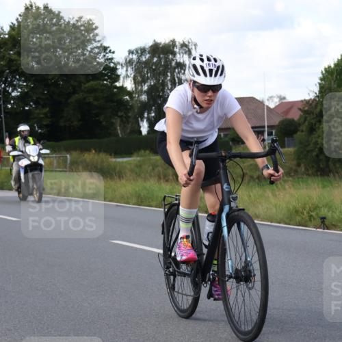 25.08.2024 - Elbe Triathlon Hamburg Fuchs,  Jonas http://msf.ph/oto/6873359 25.08.2024 11:20:56 Radfahren 1619, 1608 meine-sportfotos.de