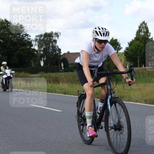 25.08.2024 - Elbe Triathlon Hamburg Fuchs,  Jonas http://msf.ph/oto/6873364 25.08.2024 11:20:56 Radfahren 1619, 1608 meine-sportfotos.de
