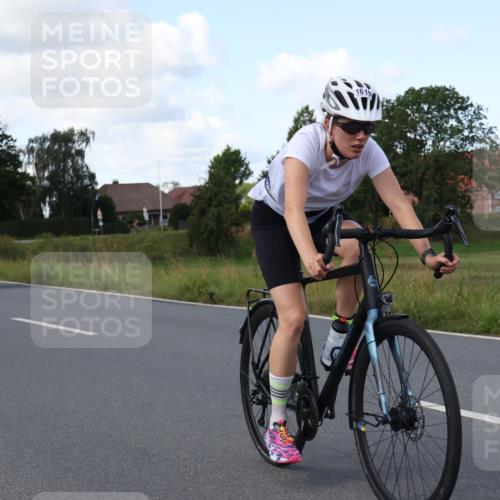 25.08.2024 - Elbe Triathlon Hamburg Fuchs,  Jonas http://msf.ph/oto/6873367 25.08.2024 11:20:56 Radfahren 1619, 1608 meine-sportfotos.de