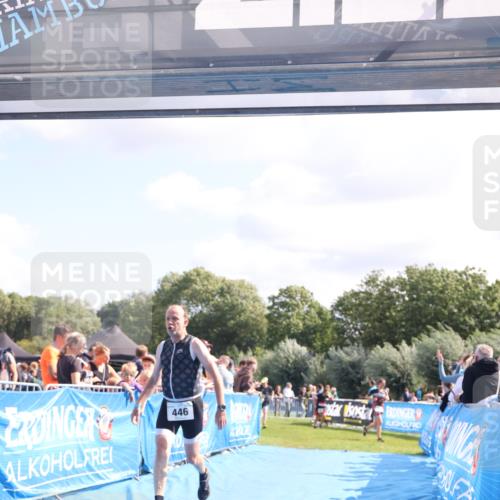 25.08.2024 - Elbe Triathlon Hamburg H.Heesch http://msf.ph/oto/6873372 25.08.2024 11:37:59 Ziel 446, 1462 meine-sportfotos.de
