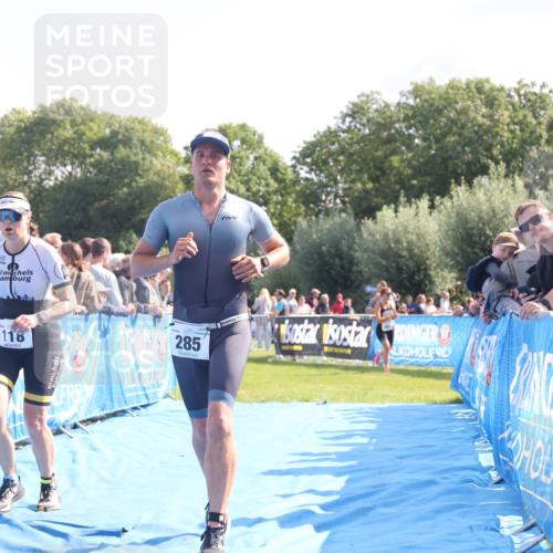 25.08.2024 - Elbe Triathlon Hamburg H.Heesch http://msf.ph/oto/6873379 25.08.2024 11:10:45 Ziel 118, 285 meine-sportfotos.de