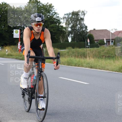 25.08.2024 - Elbe Triathlon Hamburg Fuchs,  Jonas http://msf.ph/oto/6873401 25.08.2024 11:21:03 Radfahren 1608 meine-sportfotos.de