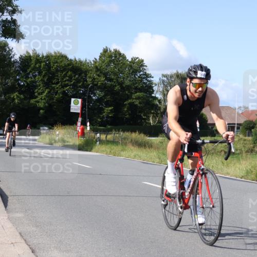 25.08.2024 - Elbe Triathlon Hamburg Fuchs,  Jonas http://msf.ph/oto/6873405 25.08.2024 10:35:52 Radfahren 543, 1500, 629, 544, 613 meine-sportfotos.de