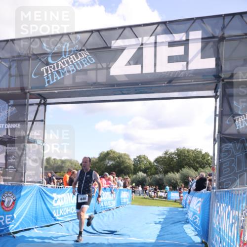 25.08.2024 - Elbe Triathlon Hamburg H.Heesch http://msf.ph/oto/6873414 25.08.2024 11:38:00 Ziel 135, 446, 1462 meine-sportfotos.de