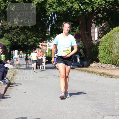 25.08.2024 - 20. Blankeneser Heldenlauf Strokosch-Dieckow http://msf.ph/oto/6873424 25.08.2024 10:35:59 Ziel 6051, 6156, 6178, 6179, 6405 meine-sportfotos.de