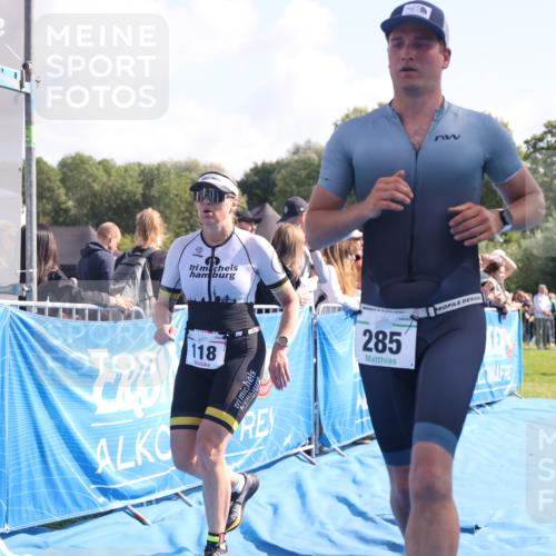 25.08.2024 - Elbe Triathlon Hamburg H.Heesch http://msf.ph/oto/6873425 25.08.2024 11:10:46 Ziel 118, 285 meine-sportfotos.de