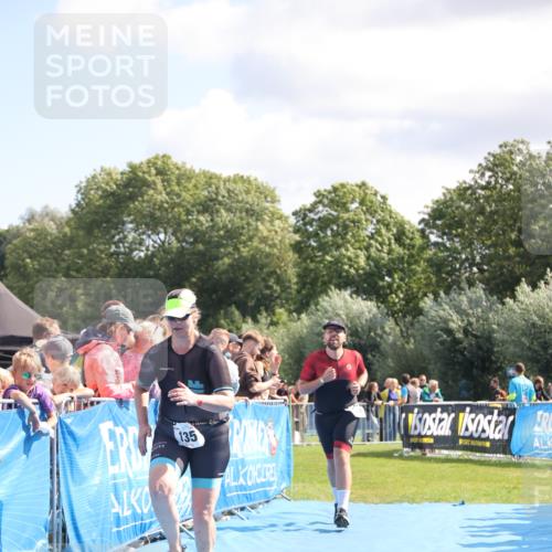 25.08.2024 - Elbe Triathlon Hamburg H.Heesch http://msf.ph/oto/6873426 25.08.2024 11:38:07 Ziel 135, 276, 446 meine-sportfotos.de