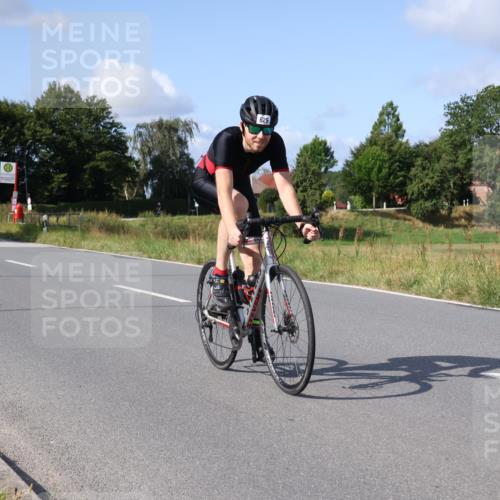 25.08.2024 - Elbe Triathlon Hamburg Fuchs,  Jonas http://msf.ph/oto/6873428 25.08.2024 10:35:54 Radfahren 543, 1500, 629, 544, 613 meine-sportfotos.de