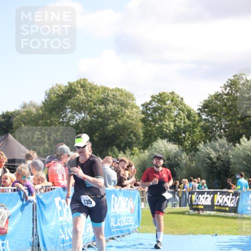 25.08.2024 - Elbe Triathlon Hamburg H.Heesch http://msf.ph/oto/6873437 25.08.2024 11:38:07 Ziel 135, 276, 446 meine-sportfotos.de