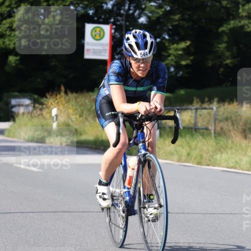 25.08.2024 - Elbe Triathlon Hamburg Fuchs,  Jonas http://msf.ph/oto/6873438 25.08.2024 10:35:56 Radfahren 1500, 629, 544, 613, 456 meine-sportfotos.de