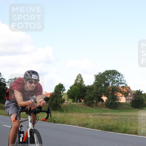 25.08.2024 - Elbe Triathlon Hamburg Fuchs,  Jonas http://msf.ph/oto/6873439 25.08.2024 11:21:14 Radfahren 1698, 1606 meine-sportfotos.de