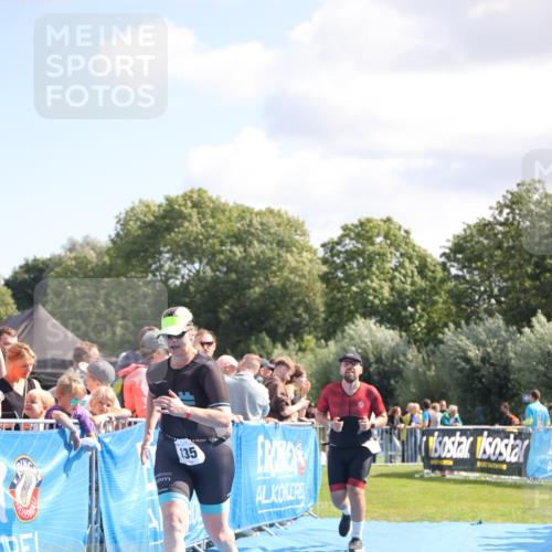 25.08.2024 - Elbe Triathlon Hamburg H.Heesch http://msf.ph/oto/6873447 25.08.2024 11:38:07 Ziel 135, 276, 446 meine-sportfotos.de