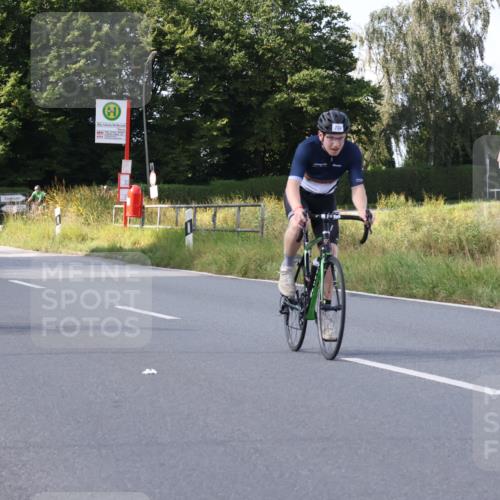 25.08.2024 - Elbe Triathlon Hamburg Fuchs,  Jonas http://msf.ph/oto/6873459 25.08.2024 11:21:30 Radfahren 704, 1703 meine-sportfotos.de