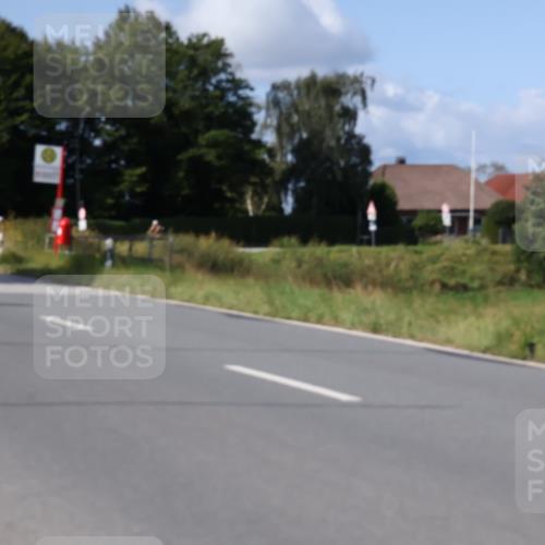 25.08.2024 - Elbe Triathlon Hamburg Fuchs,  Jonas http://msf.ph/oto/6873460 25.08.2024 10:35:57 Radfahren 1500, 629, 544, 613, 456 meine-sportfotos.de