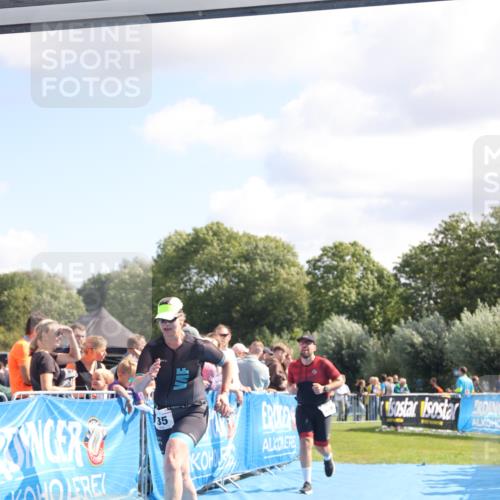 25.08.2024 - Elbe Triathlon Hamburg H.Heesch http://msf.ph/oto/6873473 25.08.2024 11:38:07 Ziel 135, 276, 446 meine-sportfotos.de