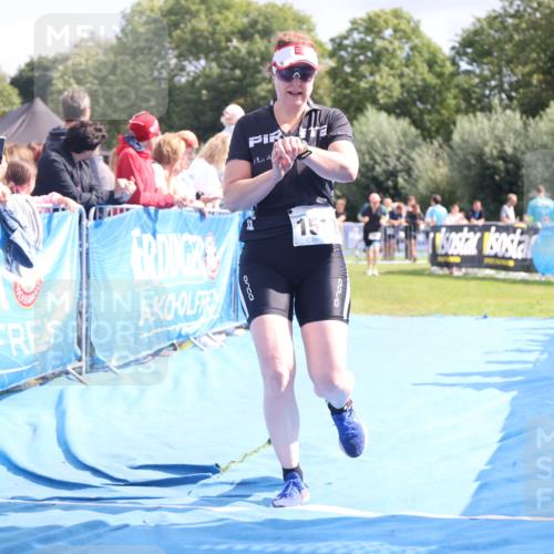 25.08.2024 - Elbe Triathlon Hamburg H.Heesch http://msf.ph/oto/6873493 25.08.2024 12:00:03 Ziel 1512 meine-sportfotos.de
