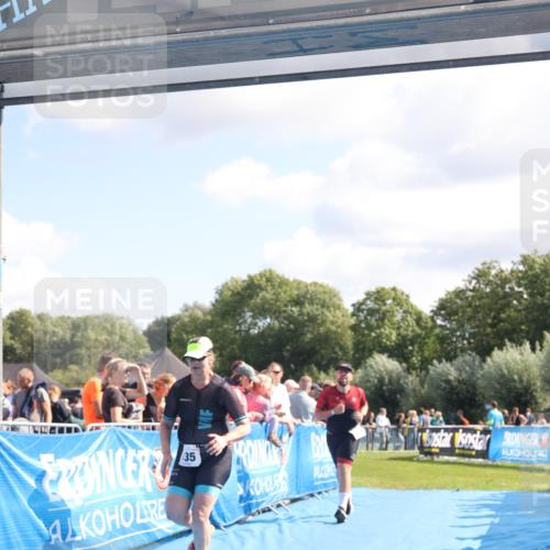25.08.2024 - Elbe Triathlon Hamburg H.Heesch http://msf.ph/oto/6873496 25.08.2024 11:38:08 Ziel 135, 276 meine-sportfotos.de