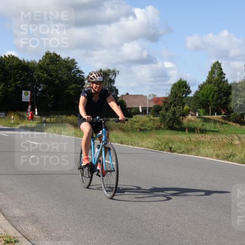 25.08.2024 - Elbe Triathlon Hamburg Fuchs,  Jonas http://msf.ph/oto/6873498 25.08.2024 11:21:41 Radfahren 1680, 1677 meine-sportfotos.de