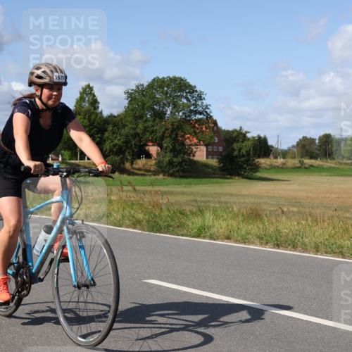25.08.2024 - Elbe Triathlon Hamburg Fuchs,  Jonas http://msf.ph/oto/6873505 25.08.2024 11:21:42 Radfahren 1680, 1677 meine-sportfotos.de