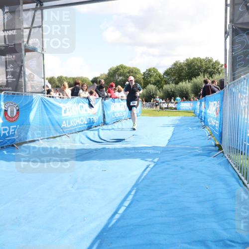 25.08.2024 - Elbe Triathlon Hamburg H.Heesch http://msf.ph/oto/6873542 25.08.2024 12:00:10 Ziel 789, 1512, 1573 meine-sportfotos.de