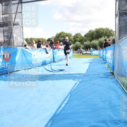 25.08.2024 - Elbe Triathlon Hamburg H.Heesch http://msf.ph/oto/6873553 25.08.2024 12:00:10 Ziel 789, 1512, 1573 meine-sportfotos.de