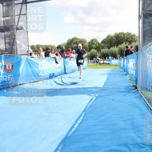 25.08.2024 - Elbe Triathlon Hamburg H.Heesch http://msf.ph/oto/6873557 25.08.2024 12:00:10 Ziel 789, 1512, 1573 meine-sportfotos.de