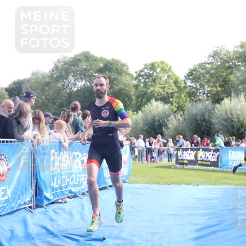 25.08.2024 - Elbe Triathlon Hamburg H.Heesch http://msf.ph/oto/6873572 25.08.2024 11:11:10 Ziel 443, 659 meine-sportfotos.de