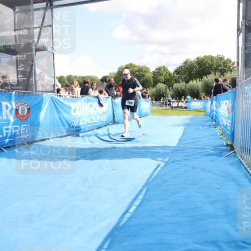 25.08.2024 - Elbe Triathlon Hamburg H.Heesch http://msf.ph/oto/6873591 25.08.2024 12:00:11 Ziel 789, 1573 meine-sportfotos.de