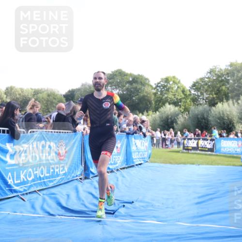 25.08.2024 - Elbe Triathlon Hamburg H.Heesch http://msf.ph/oto/6873600 25.08.2024 11:11:10 Ziel 443, 659 meine-sportfotos.de