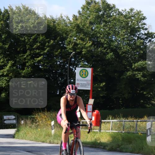 25.08.2024 - Elbe Triathlon Hamburg Fuchs,  Jonas http://msf.ph/oto/6873608 25.08.2024 11:22:36 Radfahren 1601, 1667, 1696, 1679, 1612 meine-sportfotos.de