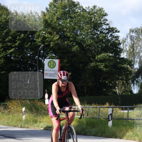 25.08.2024 - Elbe Triathlon Hamburg Fuchs,  Jonas http://msf.ph/oto/6873610 25.08.2024 11:22:36 Radfahren 1601, 1667, 1696, 1679, 1612 meine-sportfotos.de
