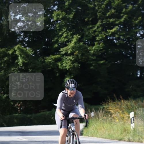 25.08.2024 - Elbe Triathlon Hamburg Fuchs,  Jonas http://msf.ph/oto/6873616 25.08.2024 11:22:37 Radfahren 1601, 1667, 1696, 1679, 1612 meine-sportfotos.de
