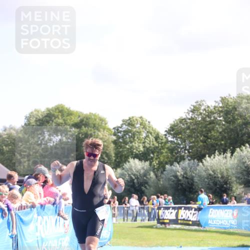 25.08.2024 - Elbe Triathlon Hamburg H.Heesch http://msf.ph/oto/6873618 25.08.2024 11:38:17 Ziel 276, 756 meine-sportfotos.de
