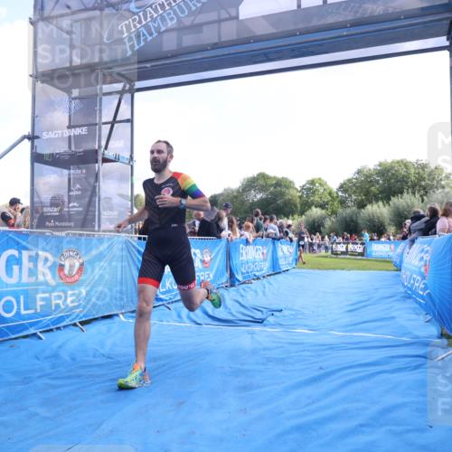 25.08.2024 - Elbe Triathlon Hamburg H.Heesch http://msf.ph/oto/6873637 25.08.2024 11:11:11 Ziel 443, 659 meine-sportfotos.de