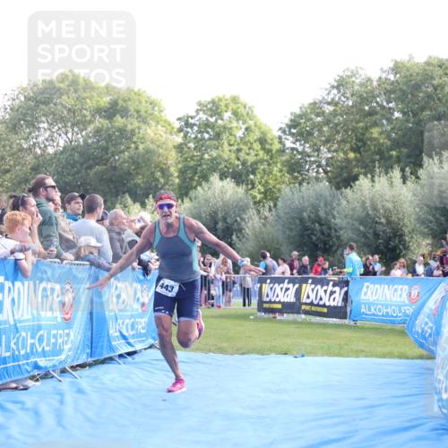 25.08.2024 - Elbe Triathlon Hamburg H.Heesch http://msf.ph/oto/6873642 25.08.2024 11:11:13 Ziel 421, 443, 659 meine-sportfotos.de