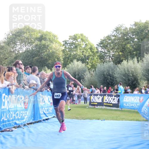 25.08.2024 - Elbe Triathlon Hamburg H.Heesch http://msf.ph/oto/6873652 25.08.2024 11:11:13 Ziel 421, 443, 659 meine-sportfotos.de