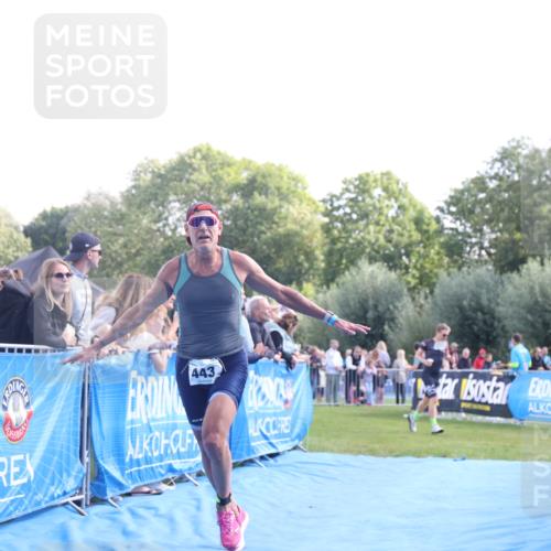 25.08.2024 - Elbe Triathlon Hamburg H.Heesch http://msf.ph/oto/6873693 25.08.2024 11:11:14 Ziel 421, 443, 659 meine-sportfotos.de