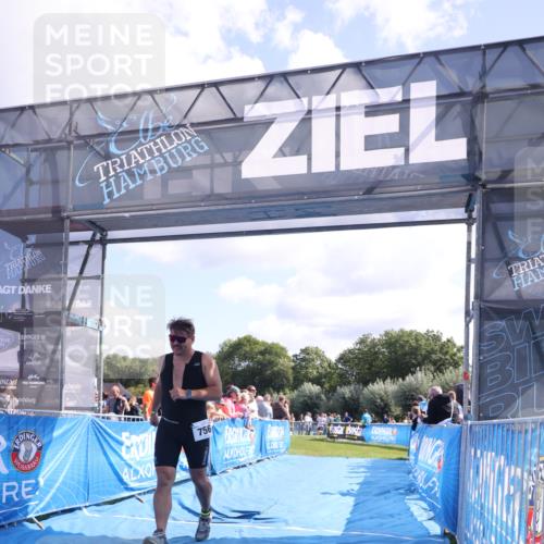 25.08.2024 - Elbe Triathlon Hamburg H.Heesch http://msf.ph/oto/6873699 25.08.2024 11:38:18 Ziel 224, 562, 756 meine-sportfotos.de