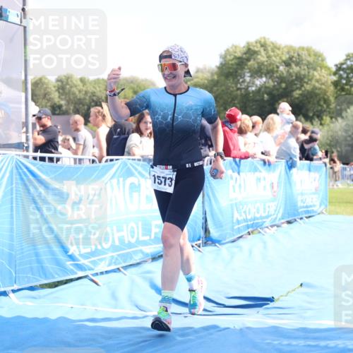 25.08.2024 - Elbe Triathlon Hamburg H.Heesch http://msf.ph/oto/6873702 25.08.2024 12:00:18 Ziel 789, 1573 meine-sportfotos.de