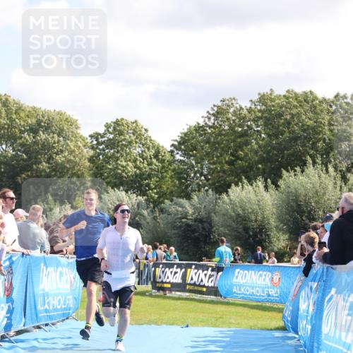 25.08.2024 - Elbe Triathlon Hamburg H.Heesch http://msf.ph/oto/6873710 25.08.2024 11:38:24 Ziel 224, 562, 650, 756 meine-sportfotos.de
