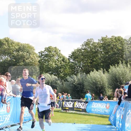 25.08.2024 - Elbe Triathlon Hamburg H.Heesch http://msf.ph/oto/6873741 25.08.2024 11:38:25 Ziel 224, 562, 650, 756 meine-sportfotos.de