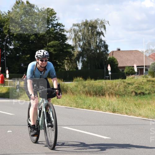 25.08.2024 - Elbe Triathlon Hamburg Fuchs,  Jonas http://msf.ph/oto/6873752 25.08.2024 11:23:33 Radfahren 1691, 1614 meine-sportfotos.de