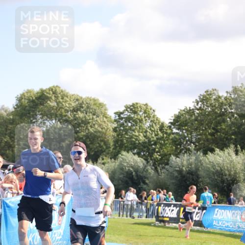 25.08.2024 - Elbe Triathlon Hamburg H.Heesch http://msf.ph/oto/6873759 25.08.2024 11:38:25 Ziel 224, 562, 650, 756 meine-sportfotos.de